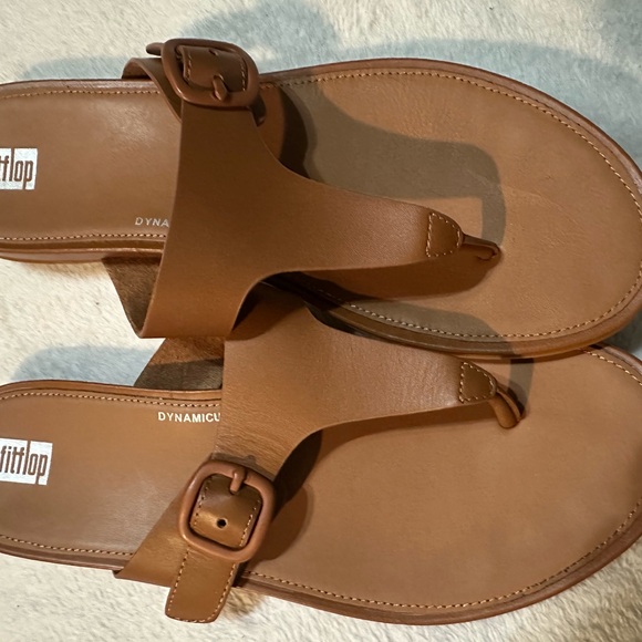 FitFlop Dynamicush Comfort Technology tan leather sandals (no shoe box) - Picture 5 of 9
